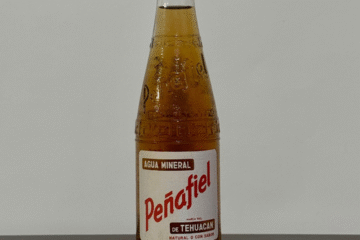 Coleccionar botellas antiguas de cerveza y refresco en México: diseños únicos y marcas desaparecidas
